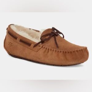 Ugg chestnut Dakota moccasin - Women’s size 8